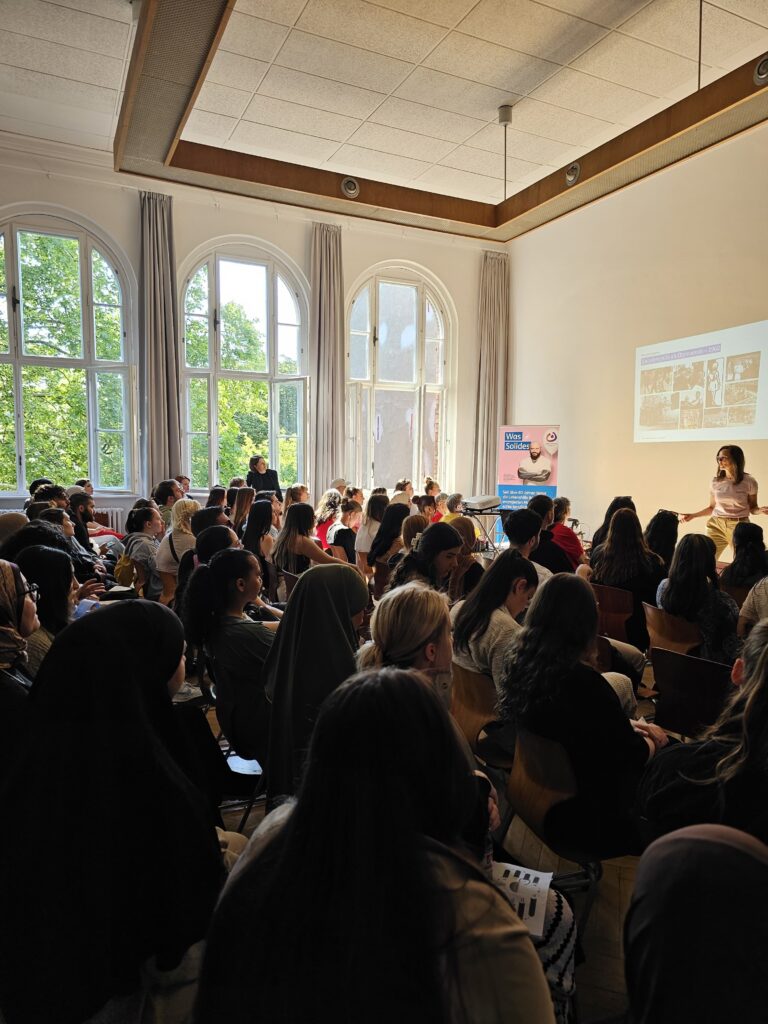 Auftakt in der Aula