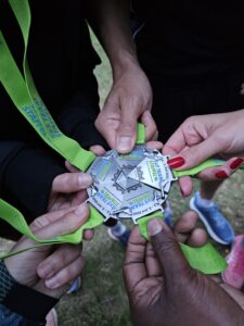 Teambuilding in Laufschuhen: Unsere Schule beim 5×5 km Staffellauf in Berlin